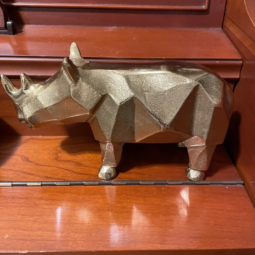 Gold rhino